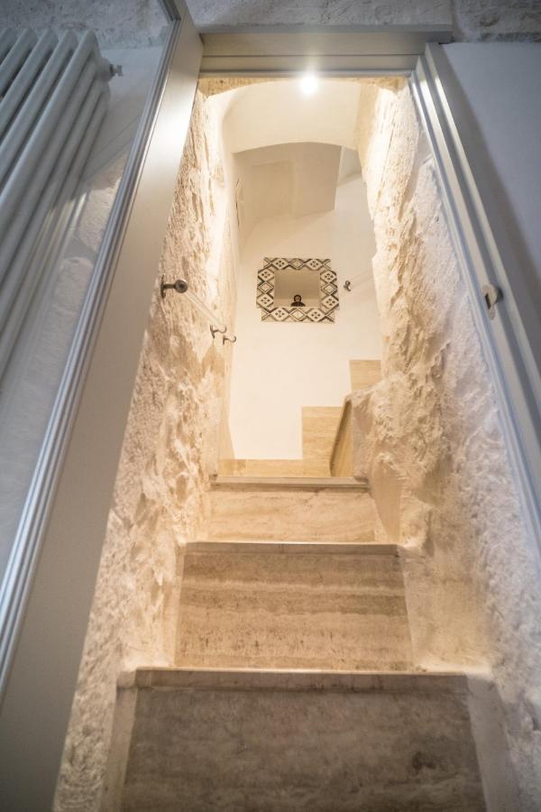 800S Home Luxury Rooms Остуни Экстерьер фото